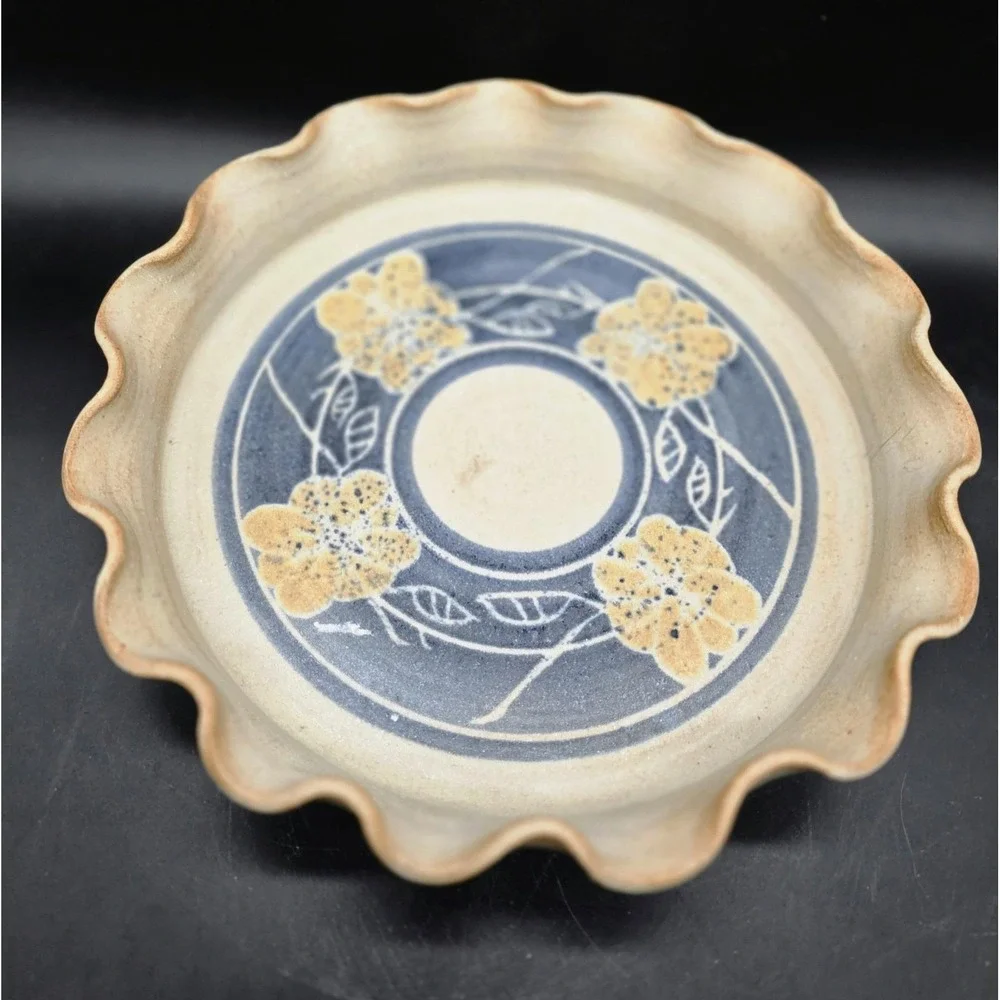 Vintage Kim Wellman Welsch Studio Art Pottery Signed Scalloped Pie Plate Floral